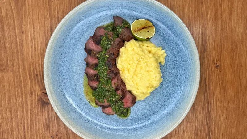 Tavern steak with cauliflower-potato puree